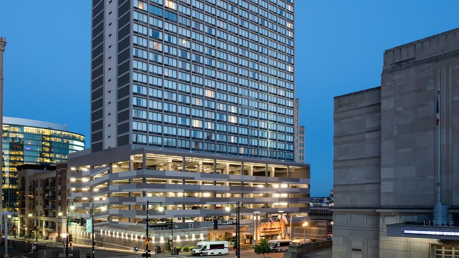 Crowne Plaza Kansas City Downtown by IHG
