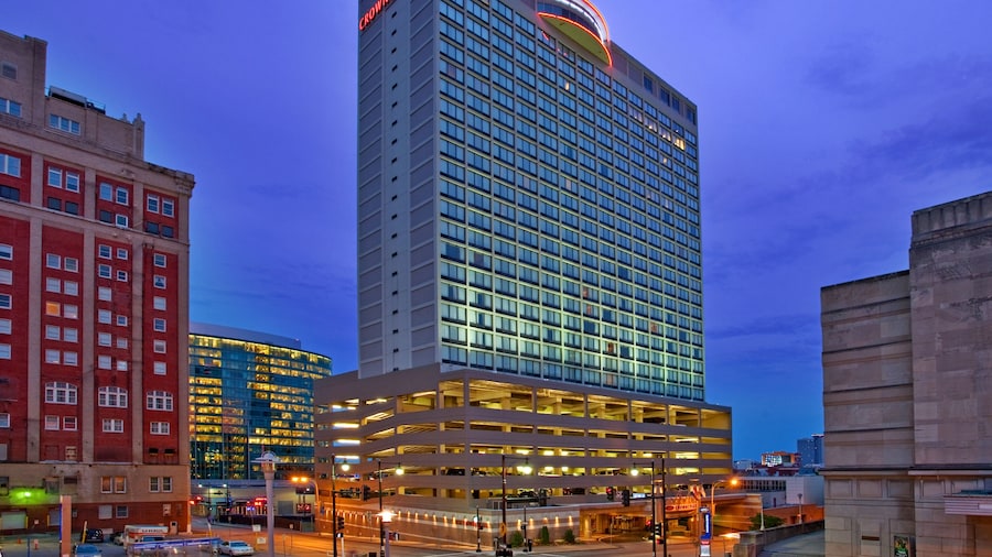 Crowne Plaza Kansas City Downtown by IHG