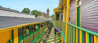 Historic Mardi Gras Inn