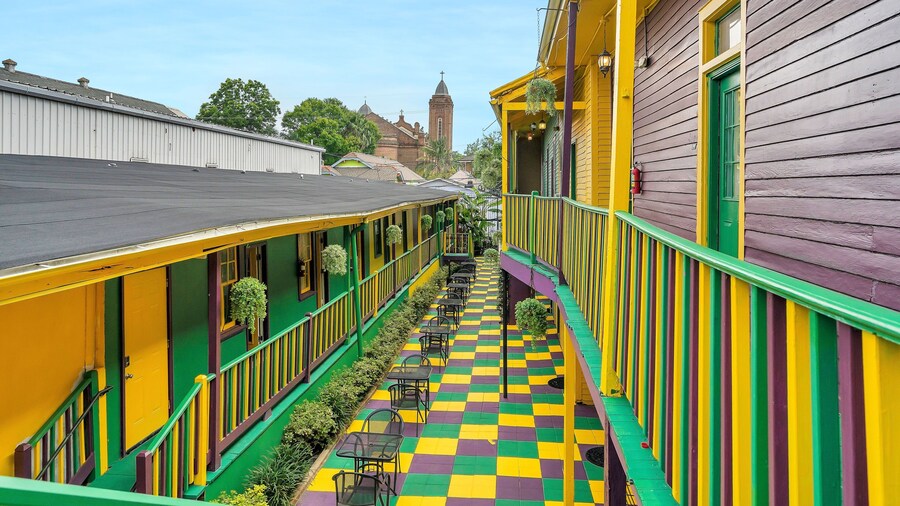 Historic Mardi Gras Inn