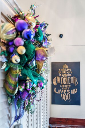 Lobby - Historic Mardi Gras Inn (New Orleans)