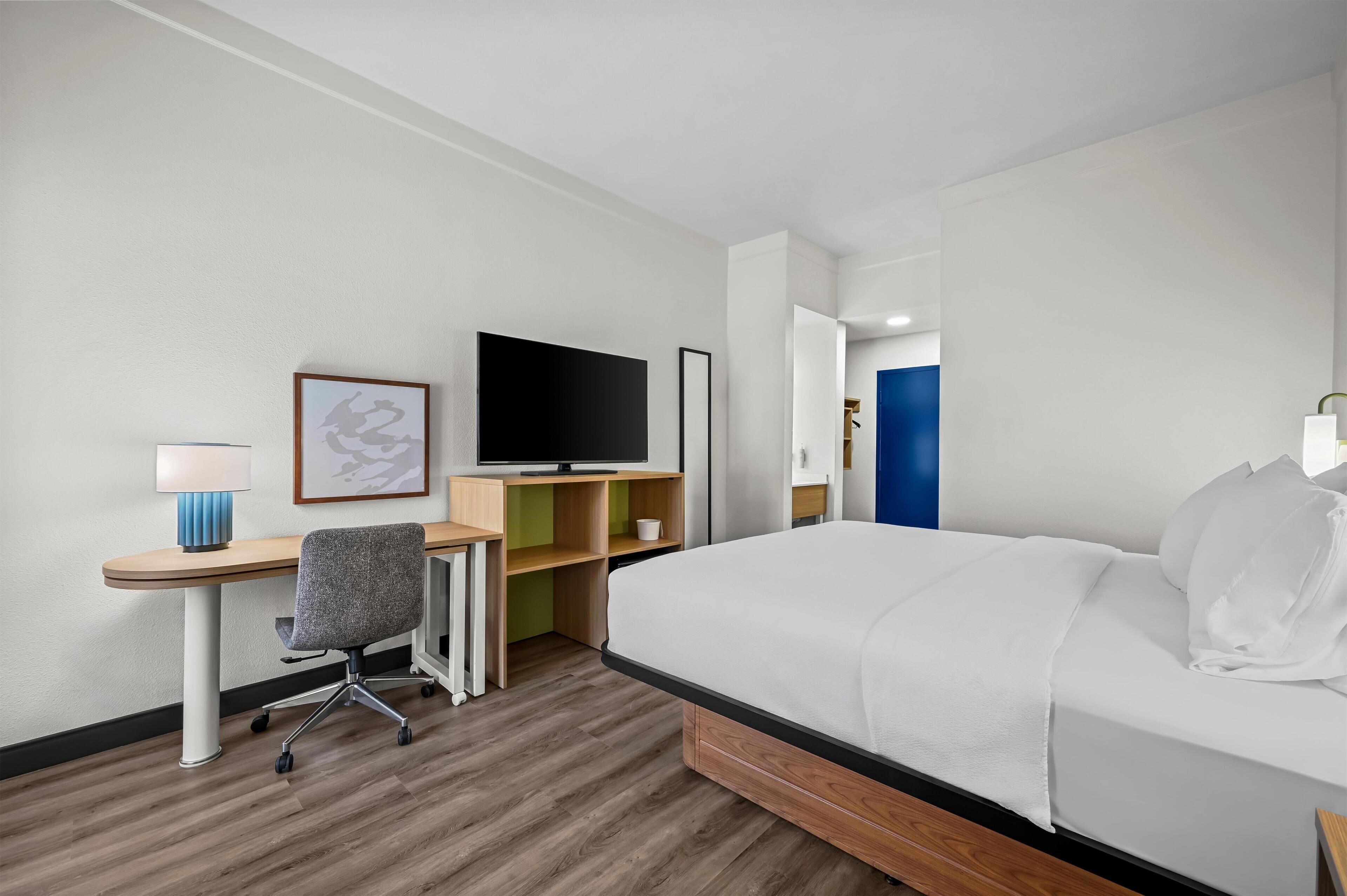 Chambre, 1 très grand lit