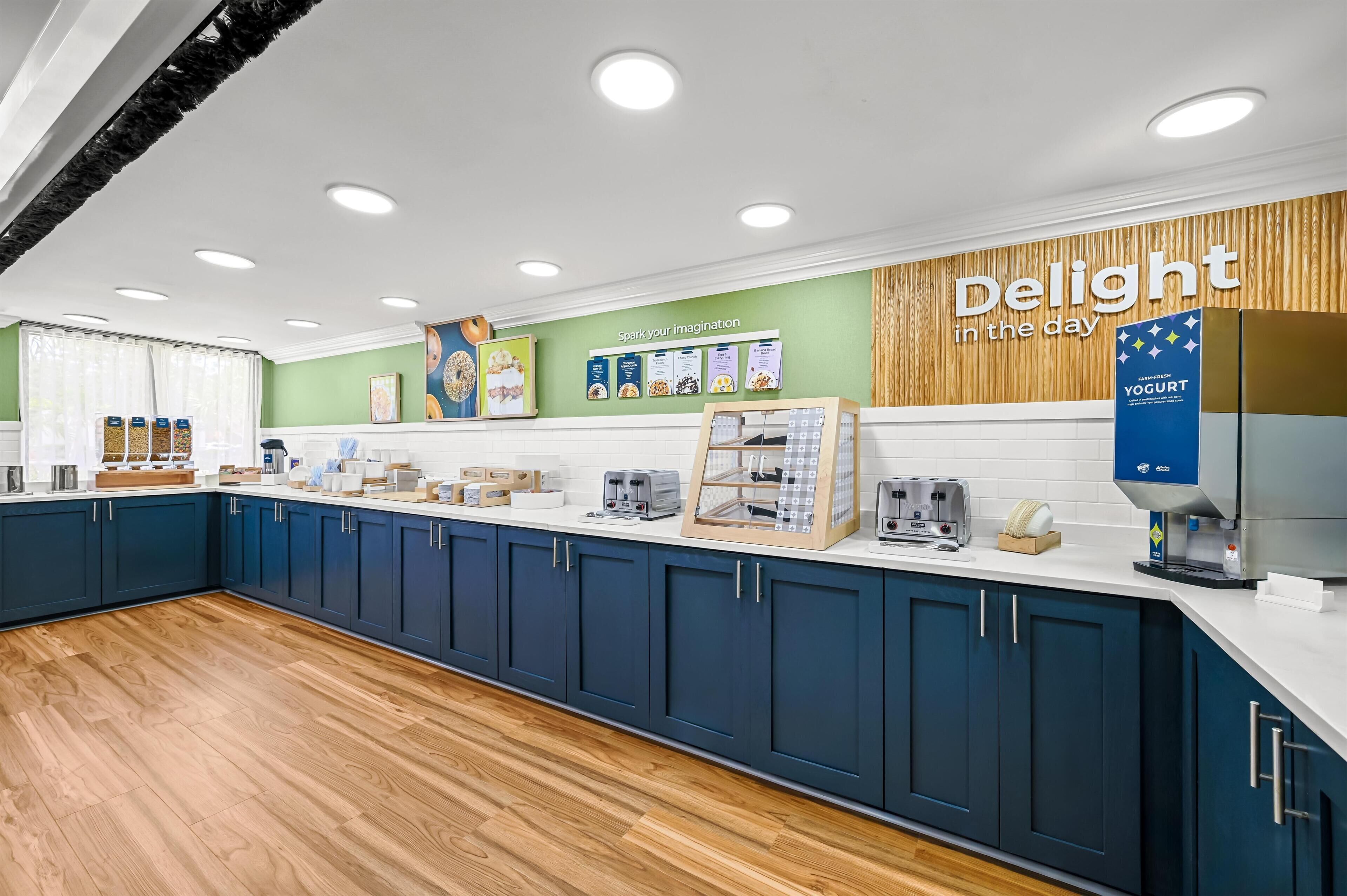 Free daily continental breakfast
