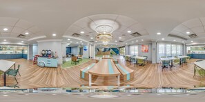 Restaurant - Spark by Hilton Fort Myers (Fort Myers)