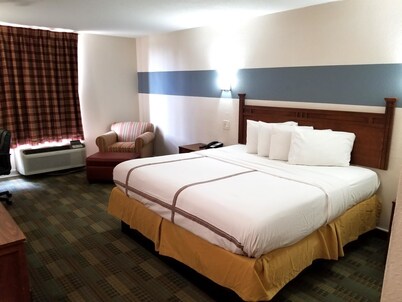 Americas Best Value Inn Marshall