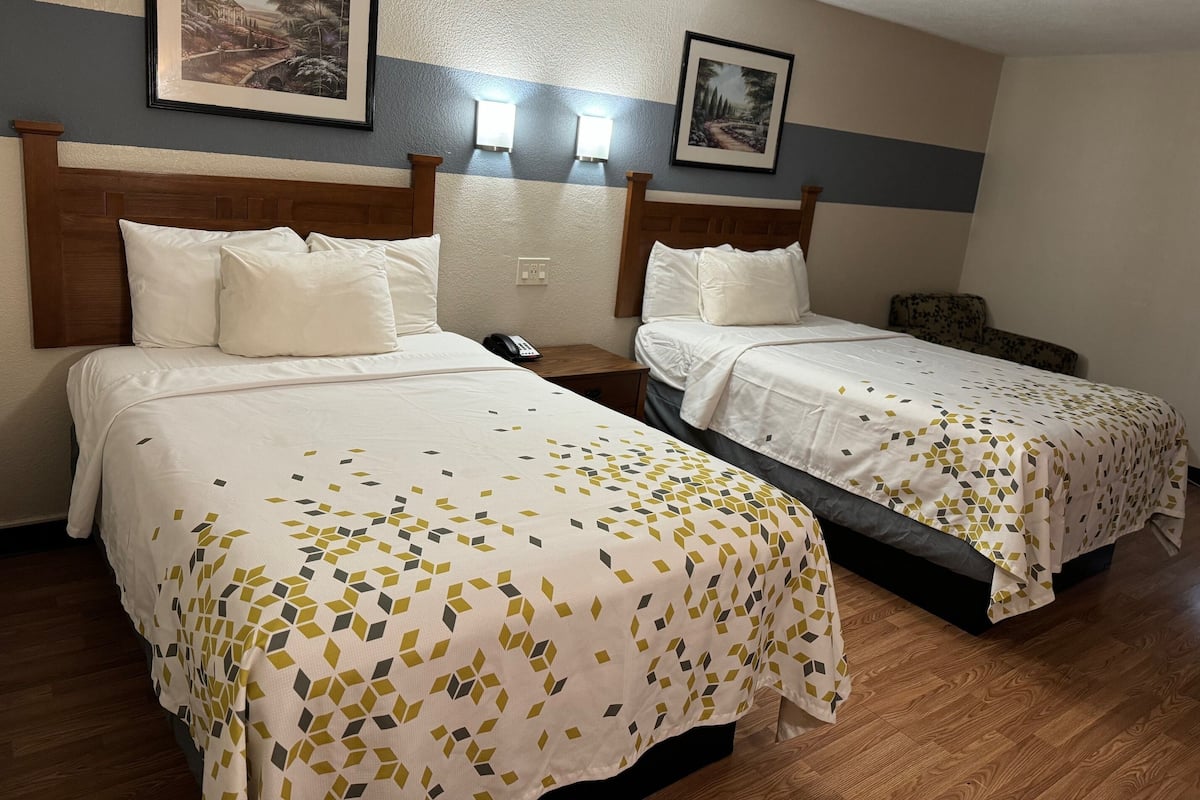 Room, 2 Double Beds, Non Smoking