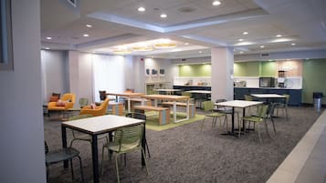 Desayuno buffet incluido todos los días