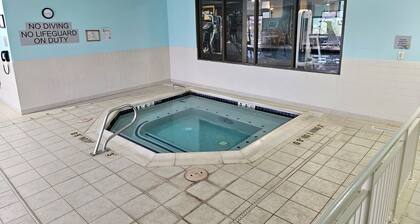 Spark by Hilton Mechanicsburg