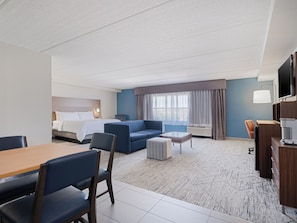 Desk, laptop workspace, iron/ironing board, cots/infant beds - Holiday Inn Express & Suites Augusta West - Fort Gordon by IHG (Augusta)