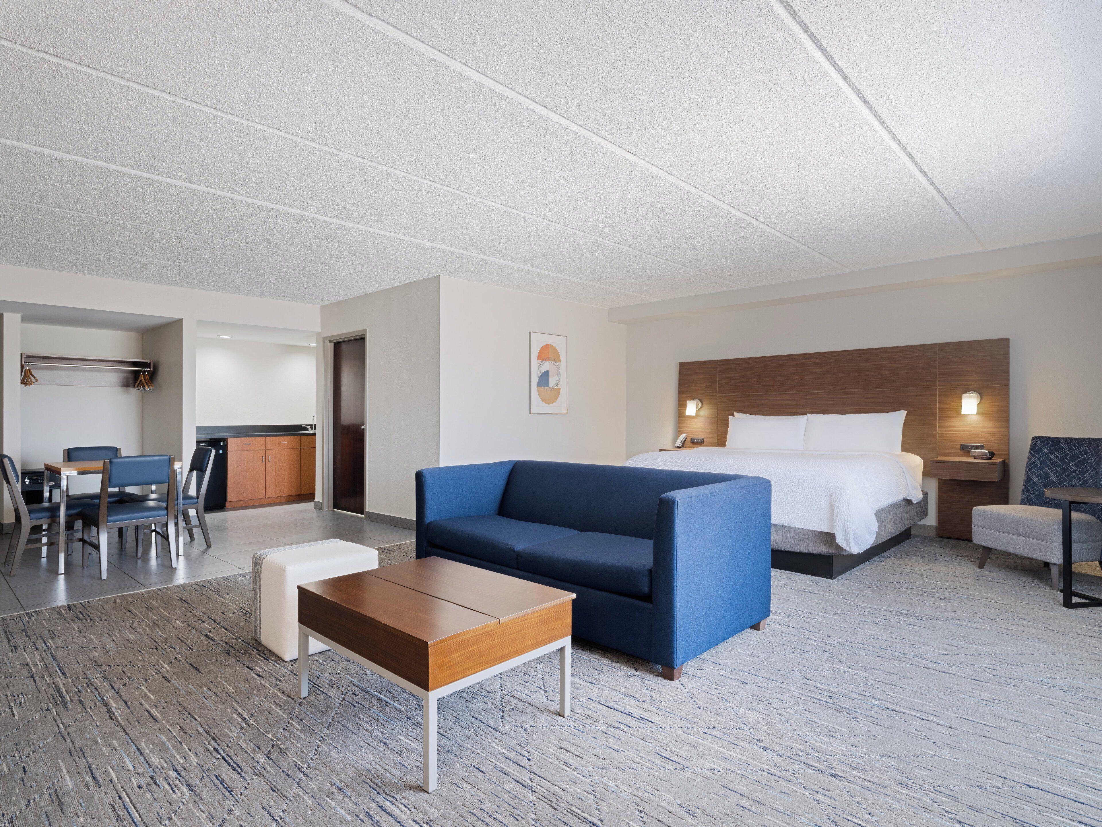 Suite, 1 King Bed