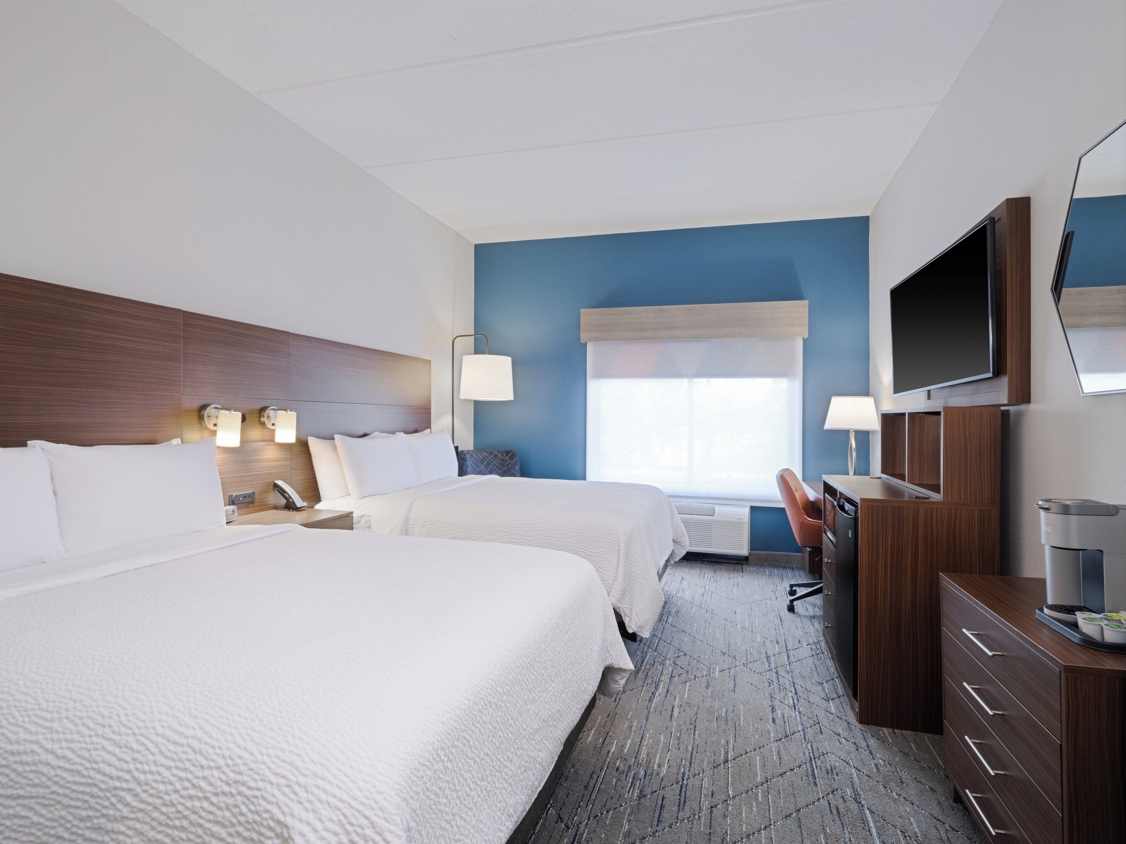 Standard Room, 2 Queen Beds, Accessible (Comm, Tub) | Desk, laptop workspace, iron/ironing board, cribs/infant beds