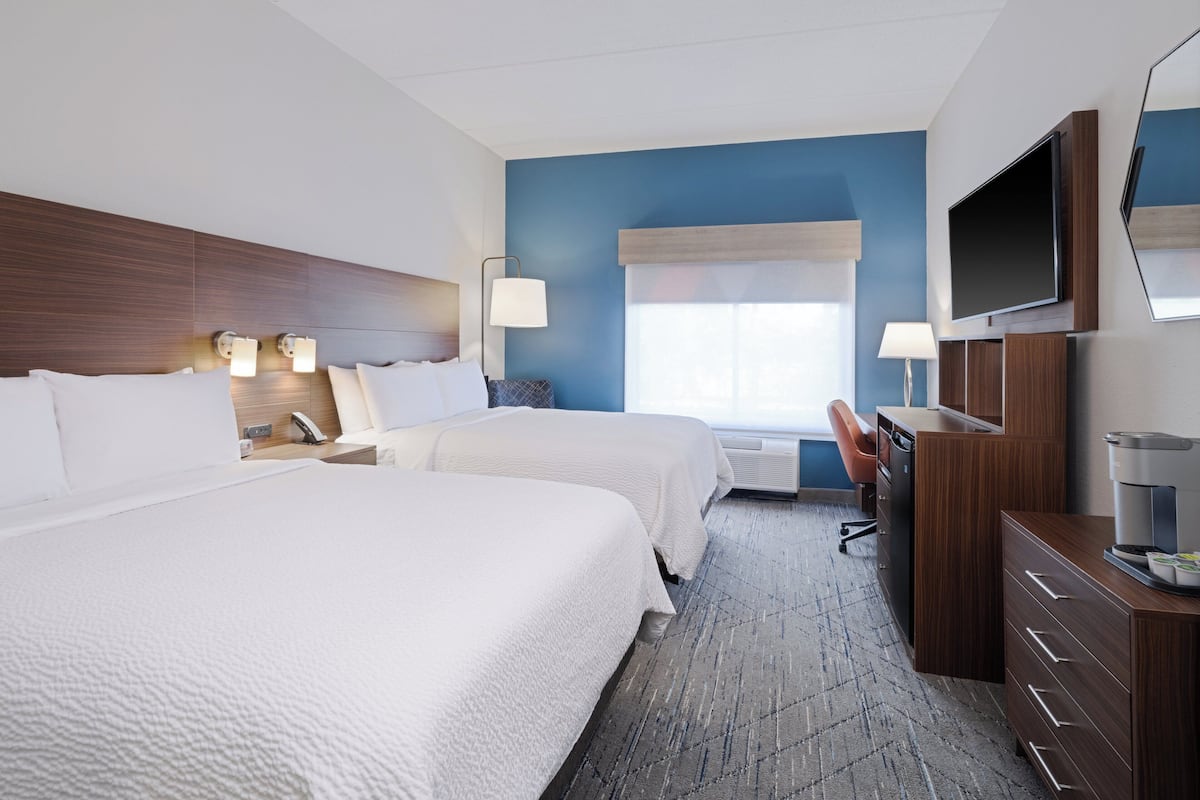 Standard Room, 2 Queen Beds, Accessible (Comm, Tub) | Desk, laptop workspace, iron/ironing board, cribs/infant beds