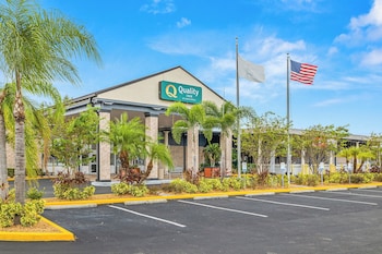 Hotel Exterior at Quality Inn and Conference Center Tampa-Brandon