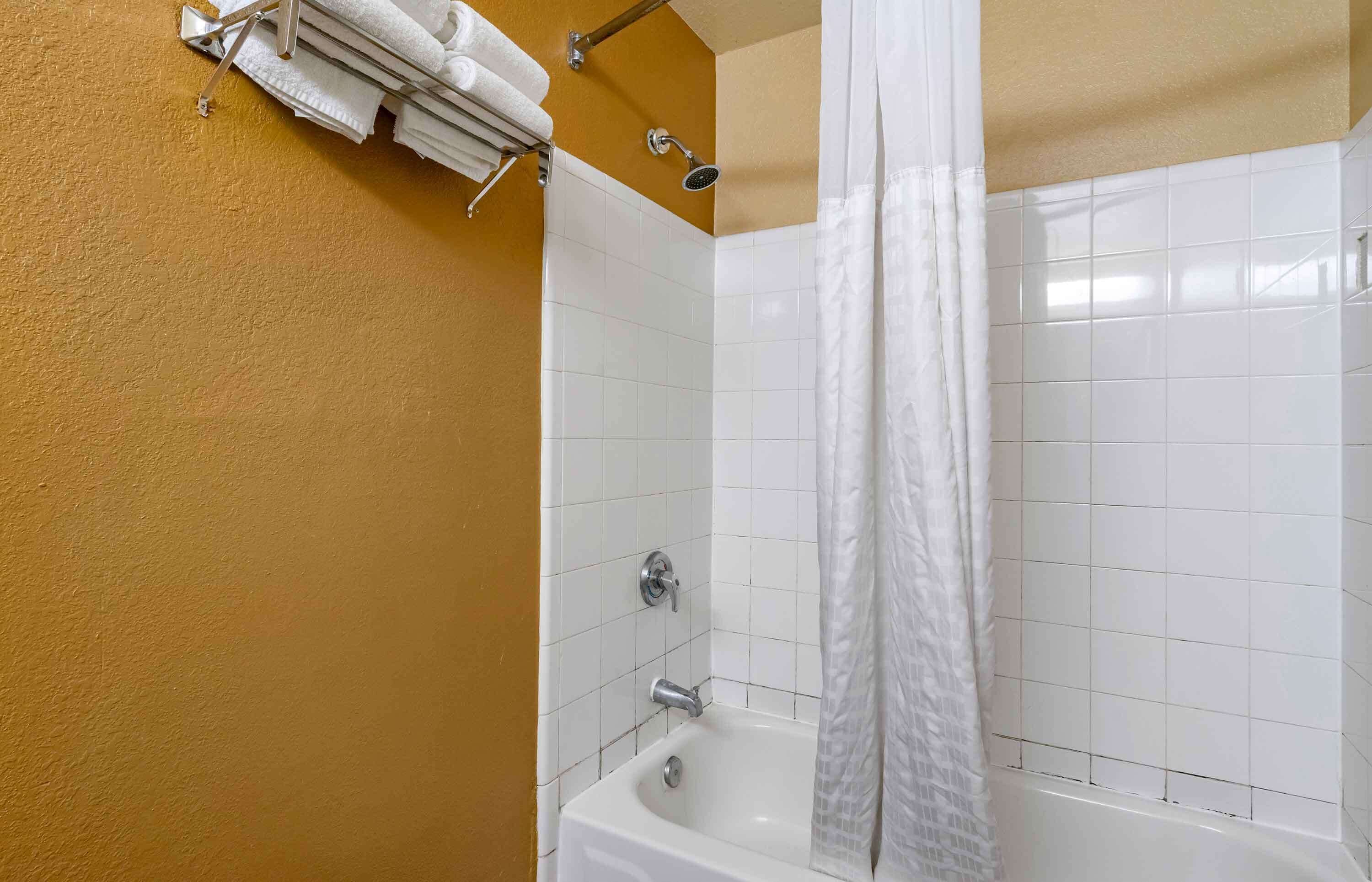 Photo - Extended Stay America Select Suites - Tampa - North Airport