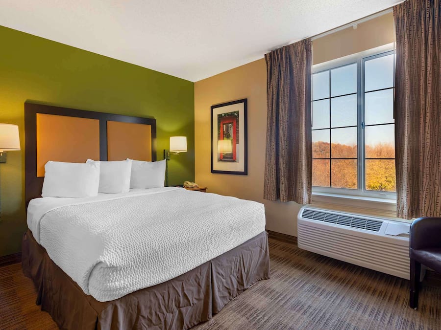 Skrivbord, strykjärn/strykbräda, gratis wi-fi och sängkläder