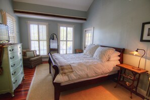 بديكورات فريدة لكل غرفة وطراز فريد لكل وحدة ومكواة/لوح كي