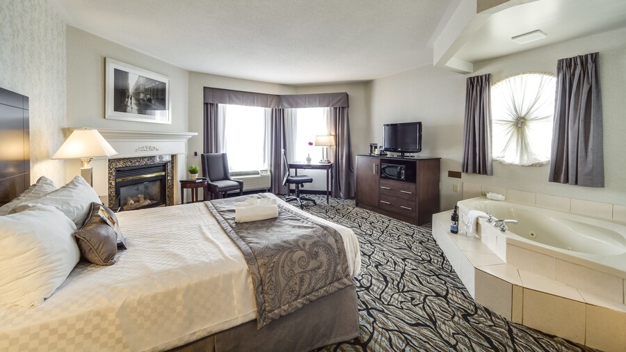 Monte Carlo Inn Oakville Suites