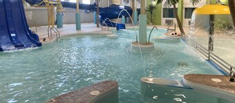 Travelodge by Wyndham Winnipeg Airport