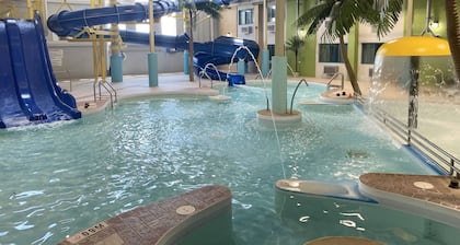 Travelodge by Wyndham Winnipeg Airport