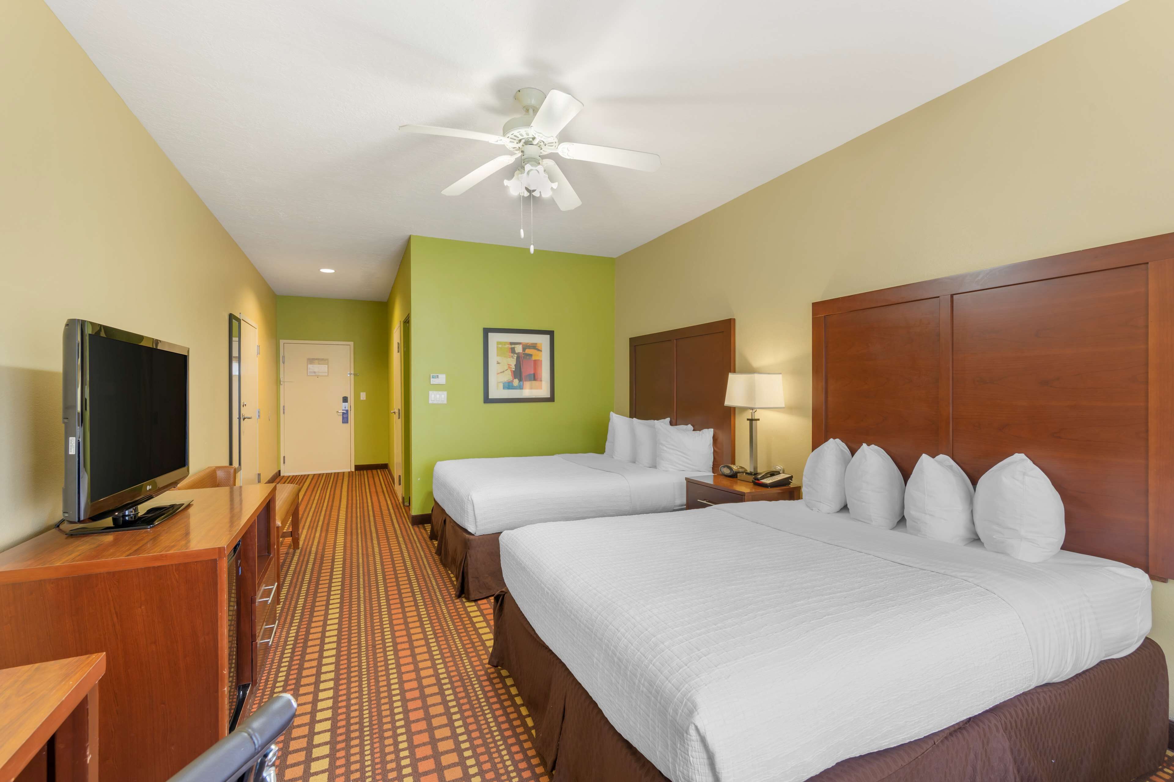 standard room, 2 queen beds, accessible, bathtub | pillow-top beds, in-room safe, iron/ironing board, free wifi