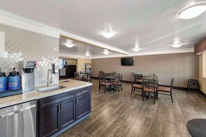 Free full breakfast - Best Western Liberty Inn (Lebec)