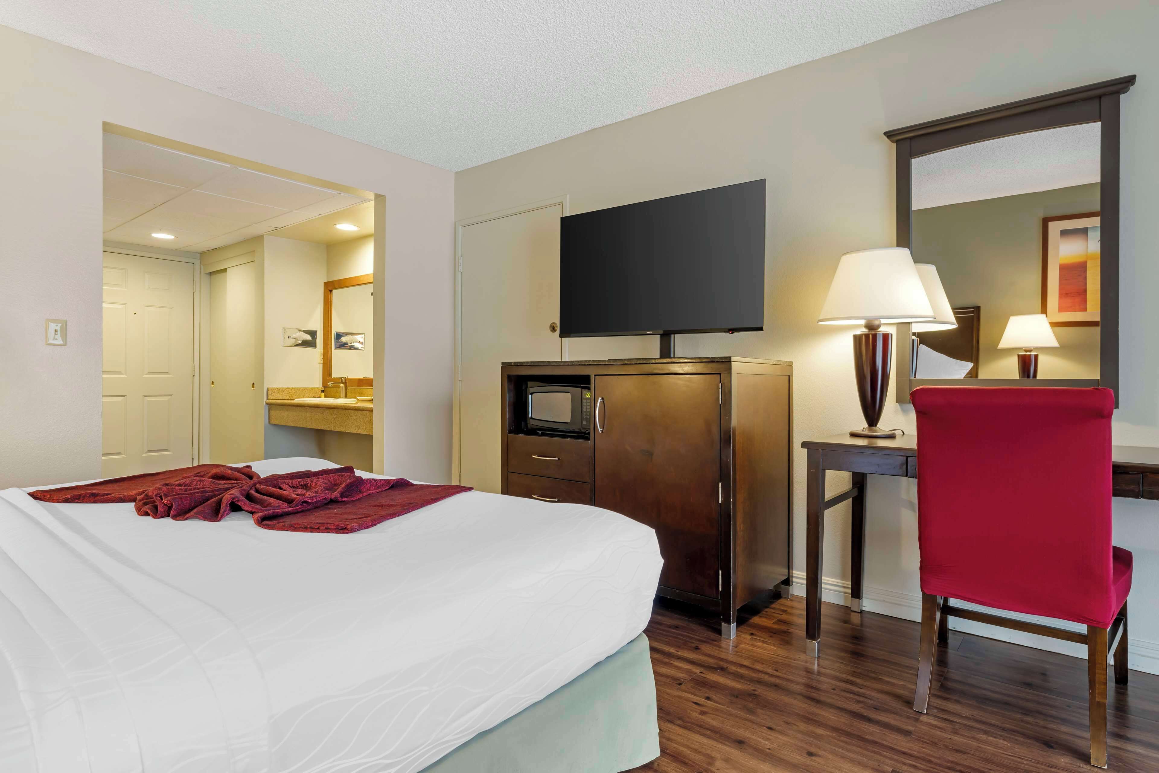 in-room safe, blackout curtains, iron/ironing board