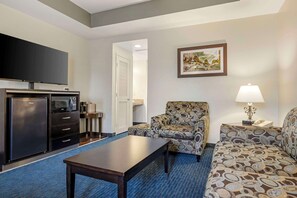 Suite, 2 Double Beds, Non Smoking, Refrigerator & Microwave | In-room safe, blackout drapes, iron/ironing board