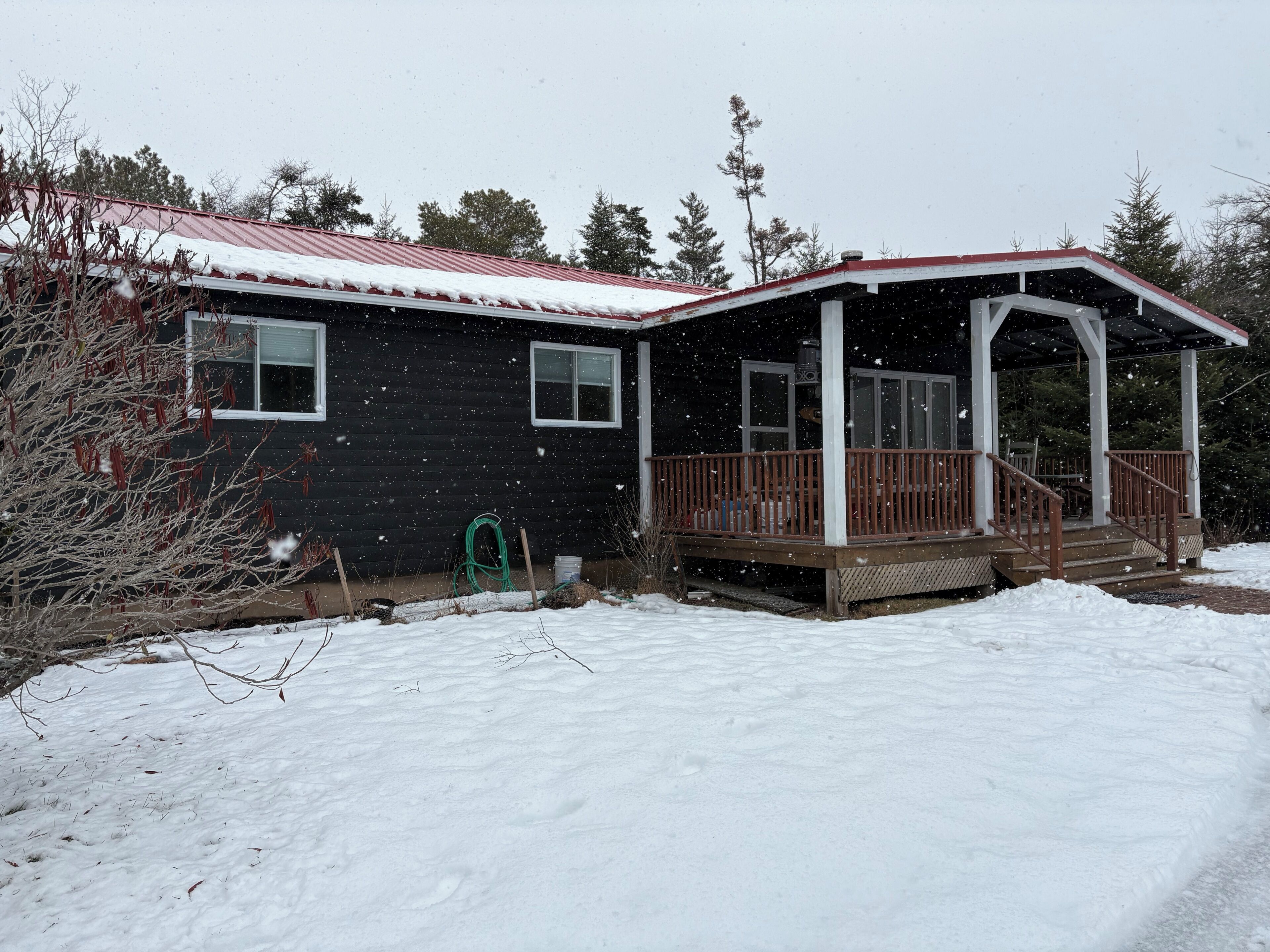 Cubrecamas, caja de seguridad en la habitación y cortinas blackout 