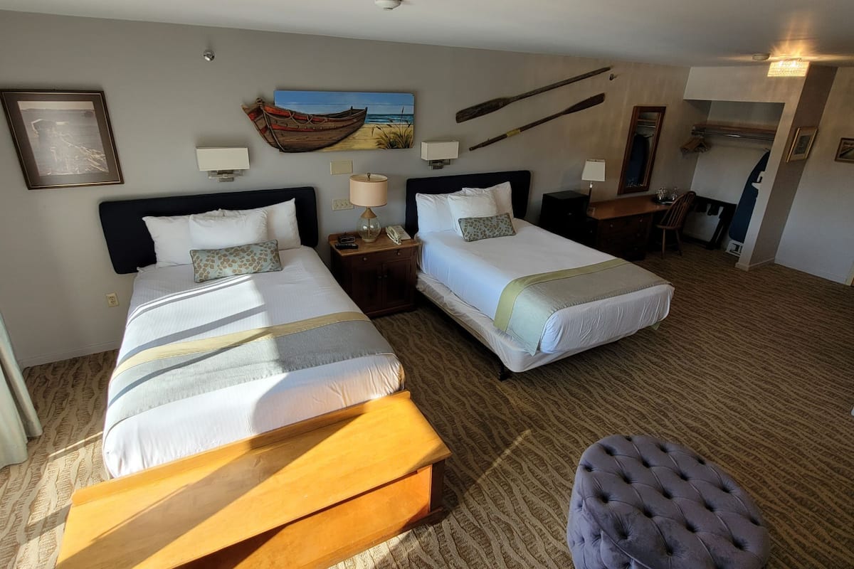 Down duvets, in-room safe, blackout curtains, iron/ironing board