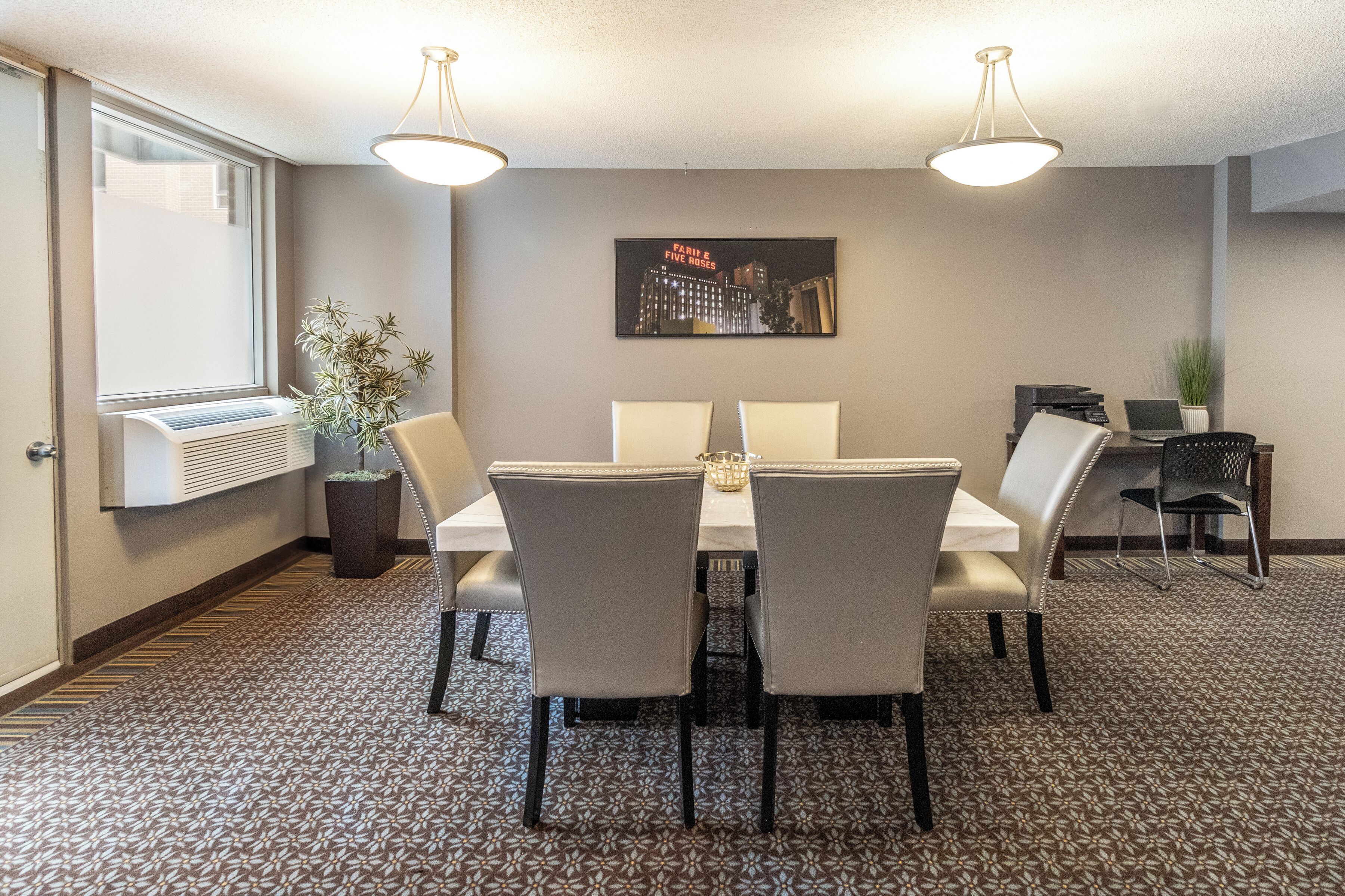 Foto - Hotel Saint-Laurent Montreal