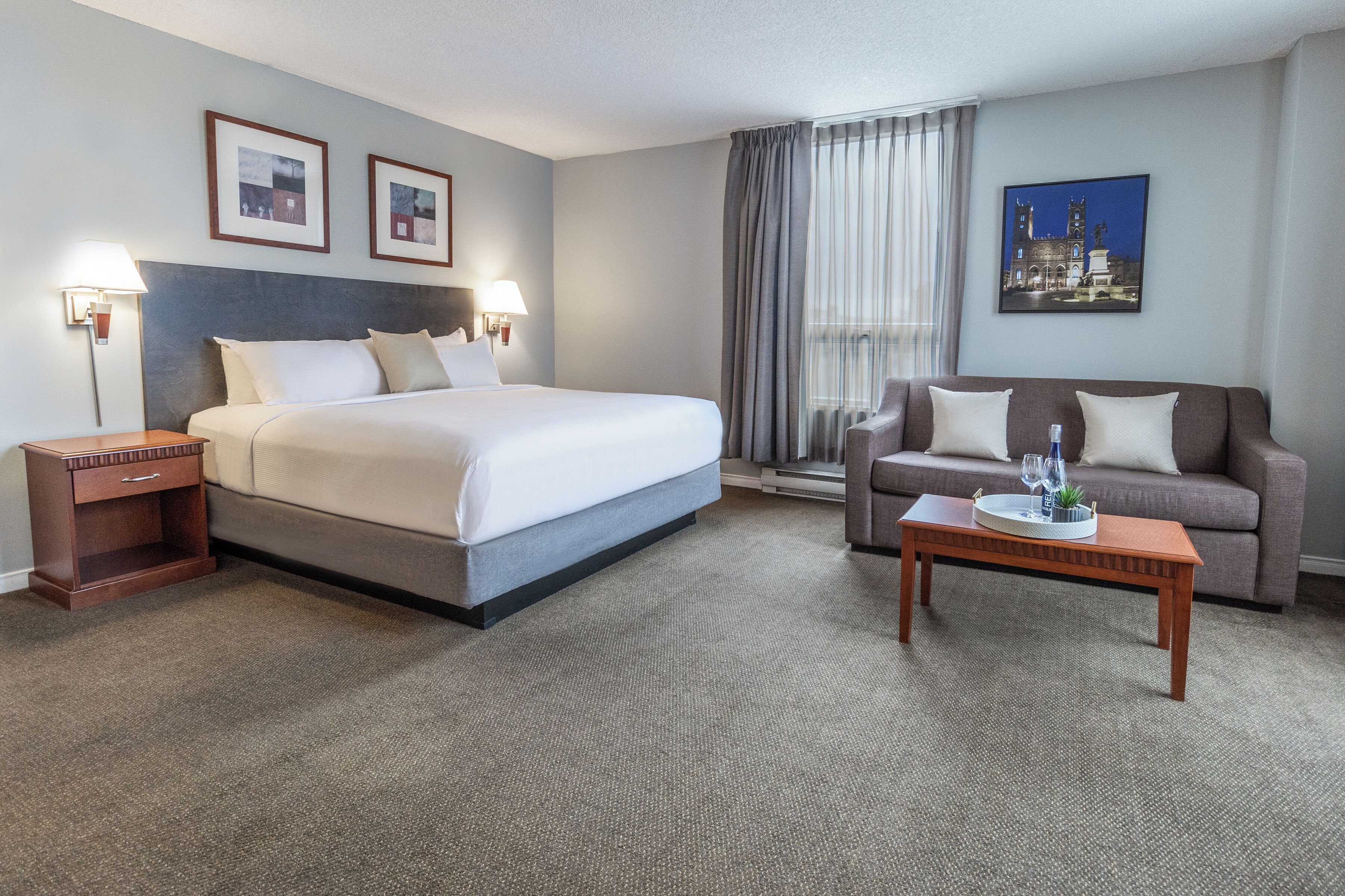 Studio, 1 King Bed, Kitchen