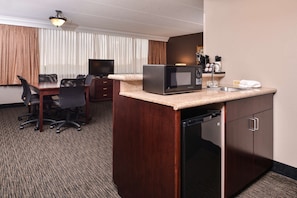 Suite, 1 King Bed, Refrigerator & Microwave, River View | Pillowtop beds, desk, laptop workspace, blackout drapes