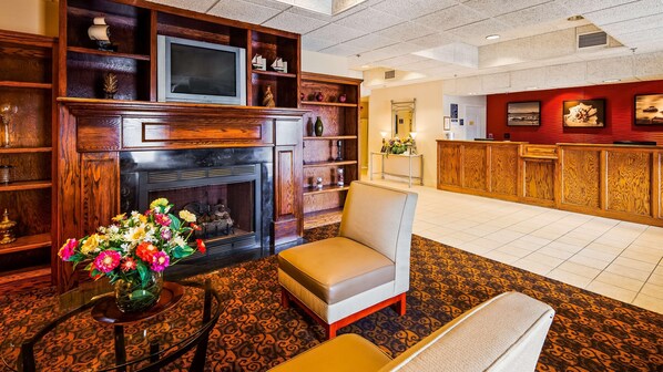 Lobby - Best Western Plus Swansboro Emerald Isle (Cedar Point)