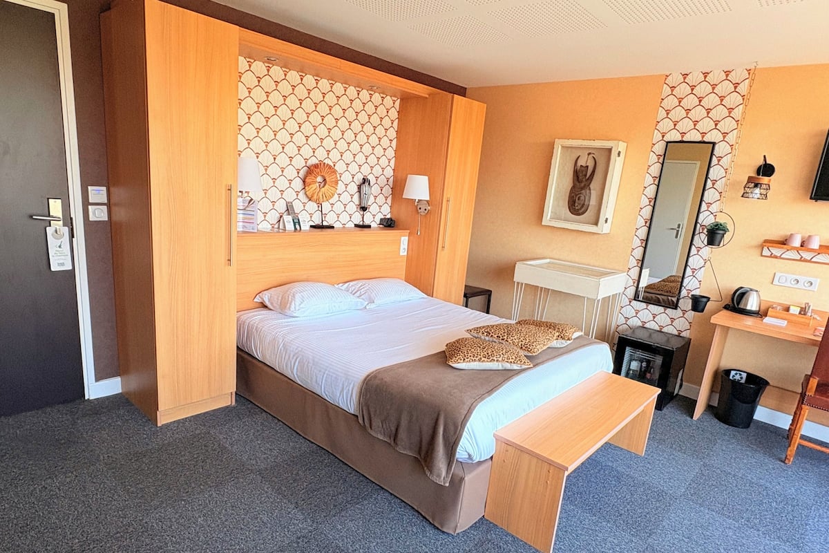 Quadruple Room | Premium bedding, minibar, in-room safe, desk