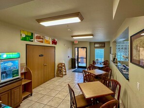 Free daily continental breakfast