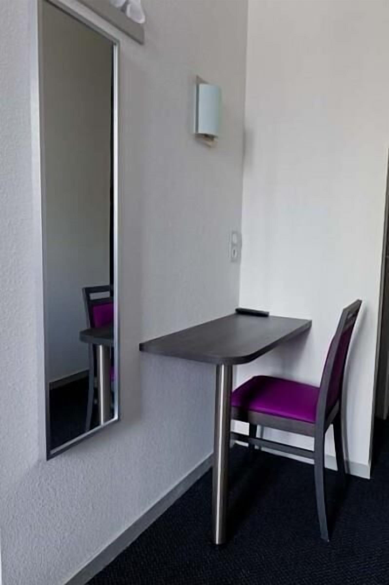 double room | room amenity