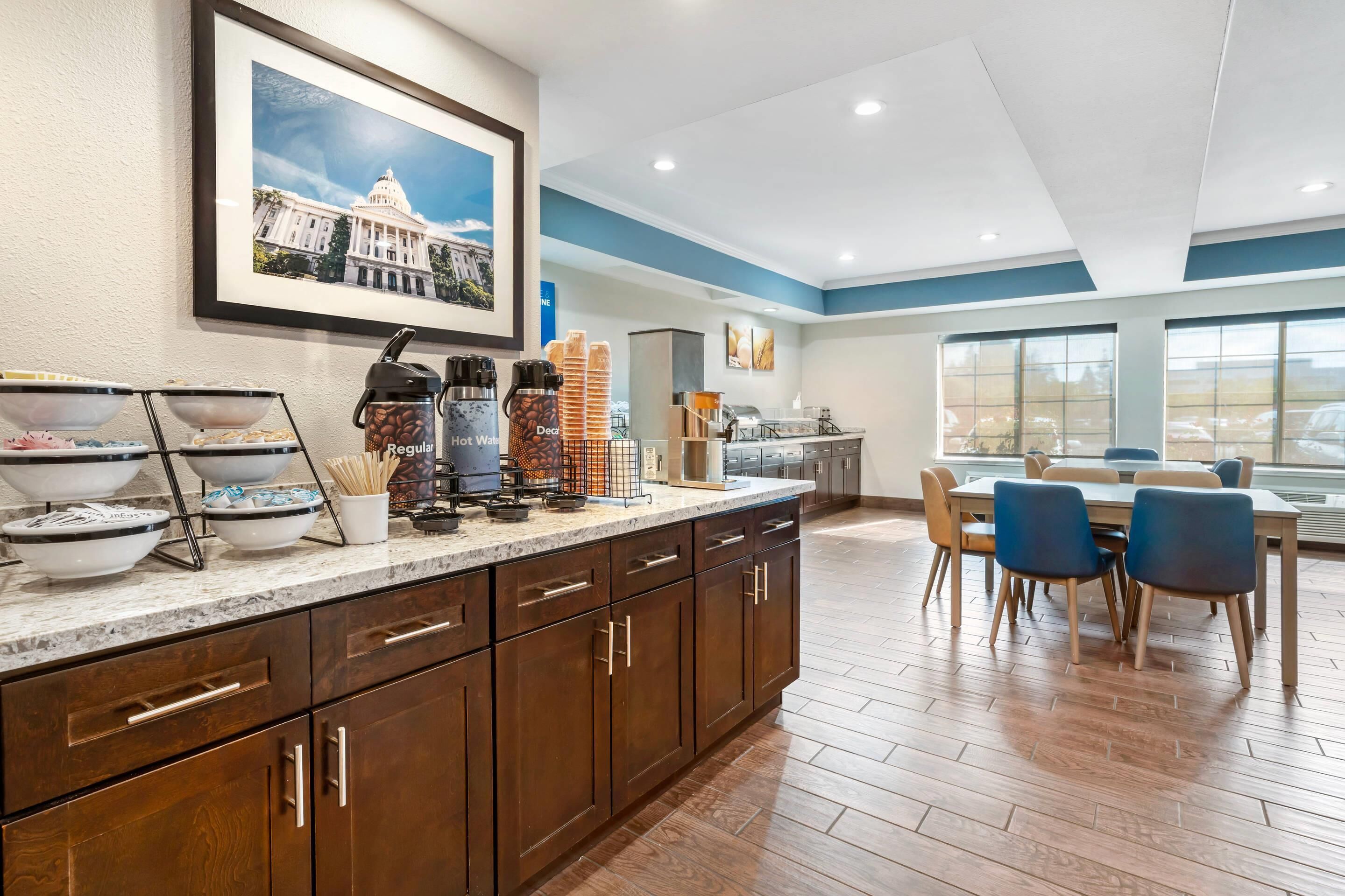 فطور مجهز للتنقل مجانًا في أيام الأسبوع