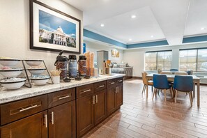 Gratis frukost att ta med på vardagar 