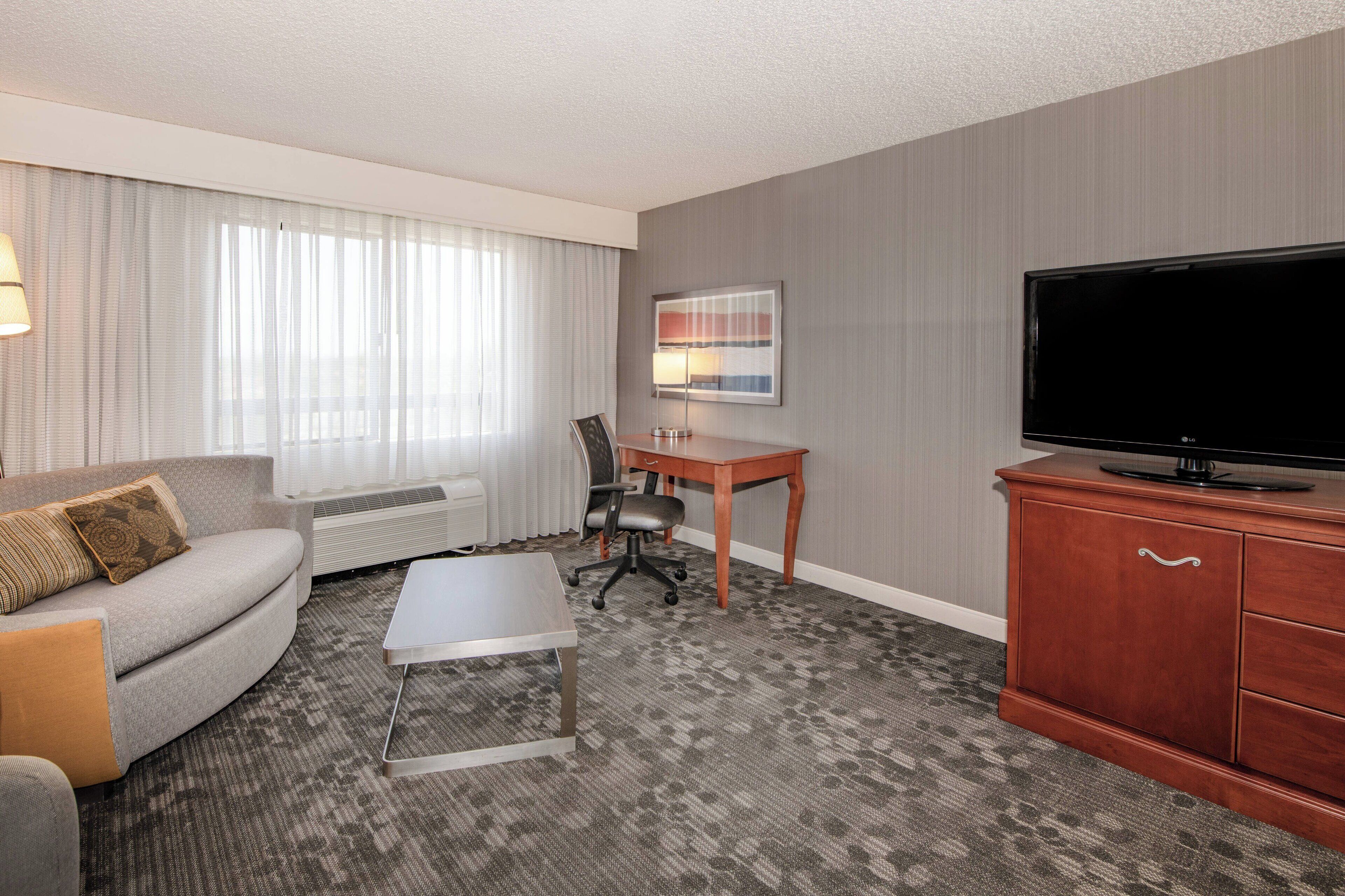 Photo - Courtyard by Marriott Newark Silicon Valley
