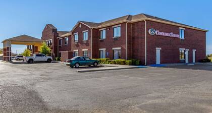 Comfort Suites Plainview