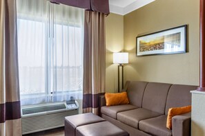 Suite, 1 King Bed with Sofa bed, Non Smoking (1 Person Sofa Bed)