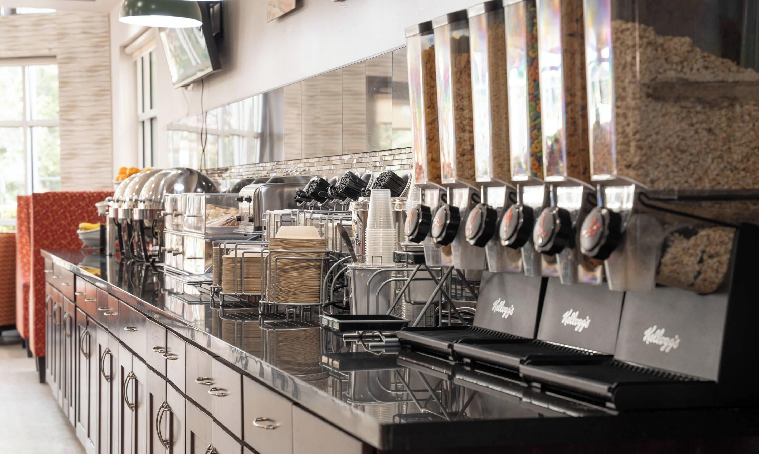 Petit déjeuner en libre-service compris tous les jours