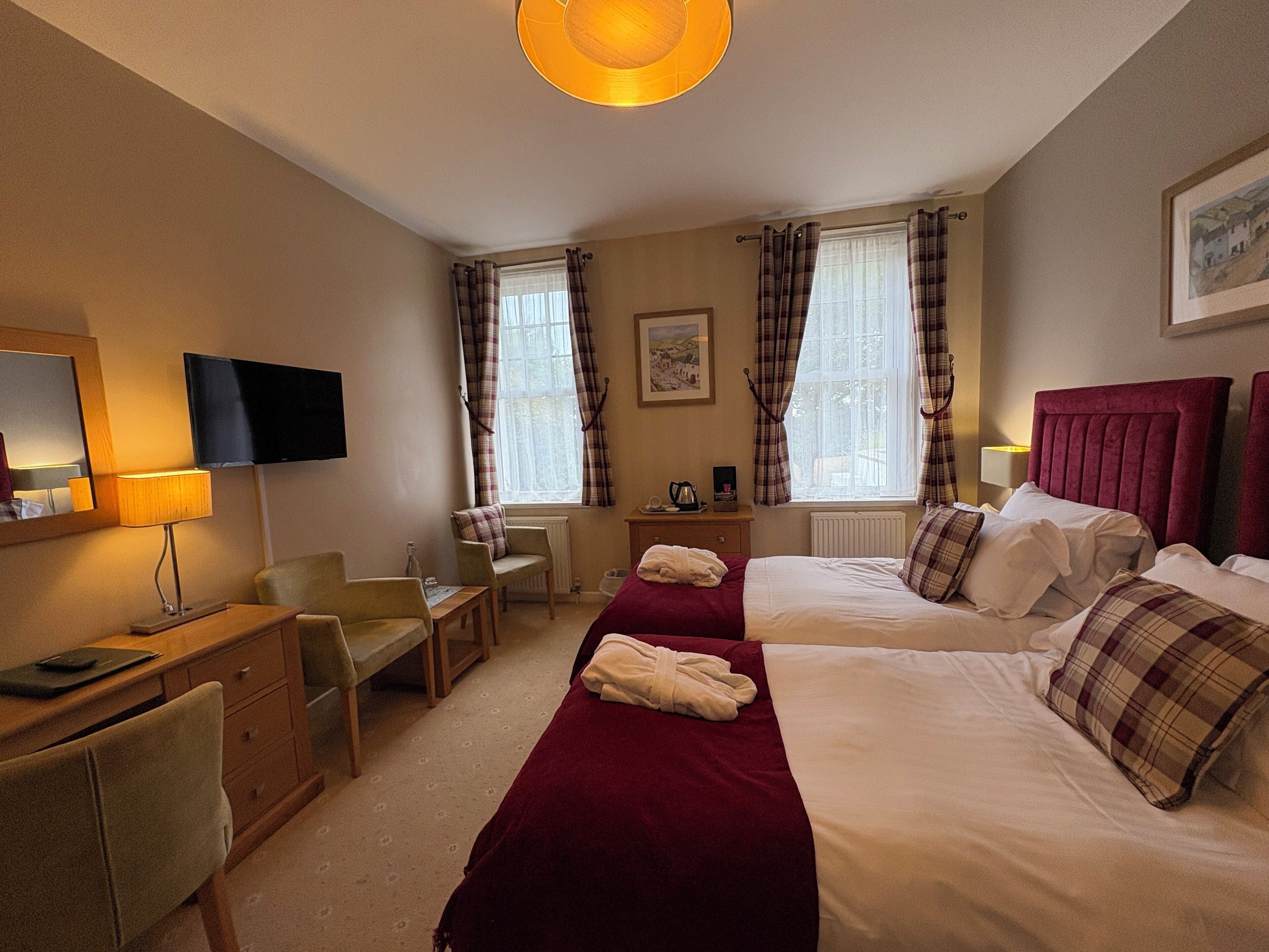Superior Double or Twin Room | Premium bedding, desk, blackout drapes, free WiFi
