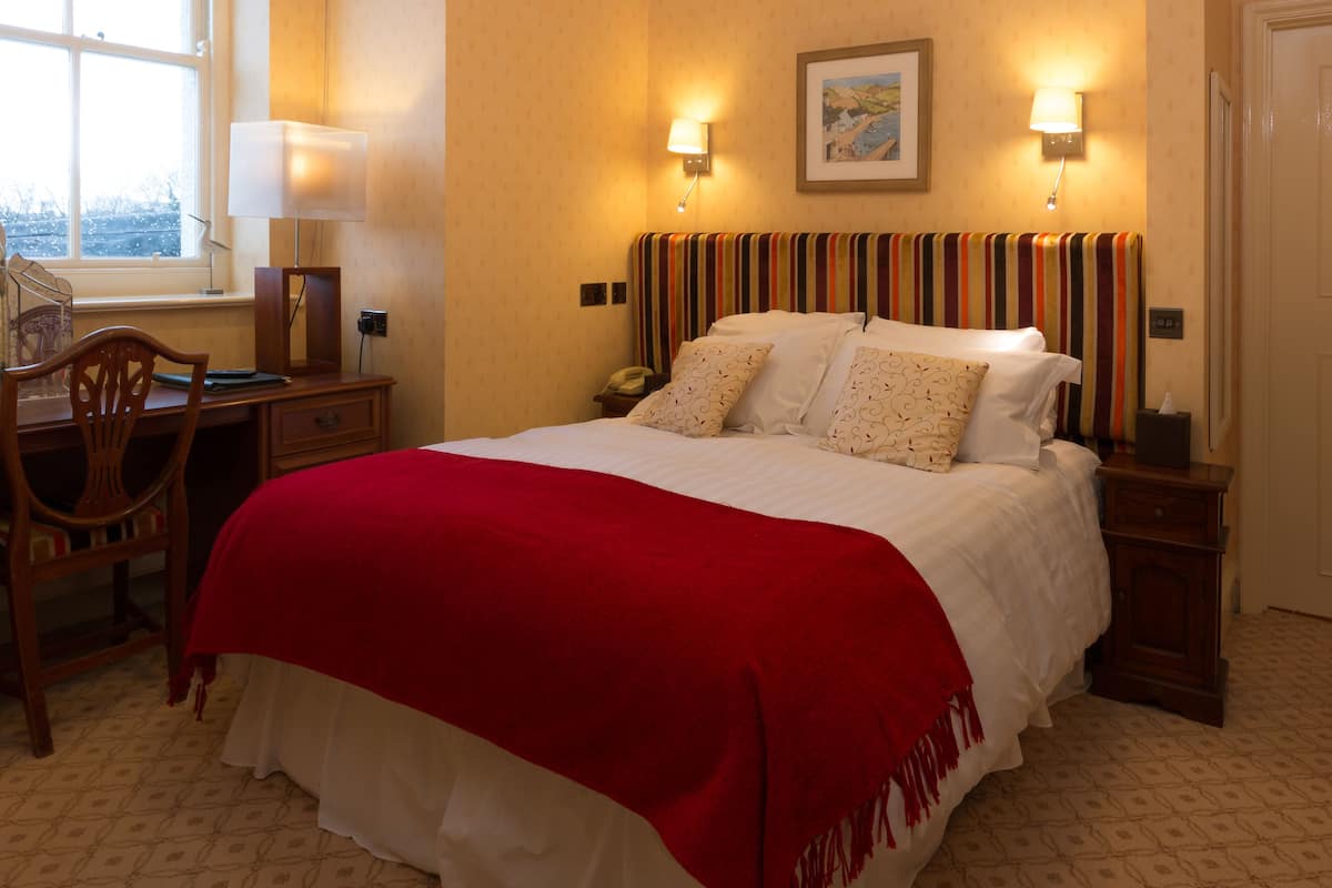 standard double room | premium bedding, desk, blackout curtains, free wifi