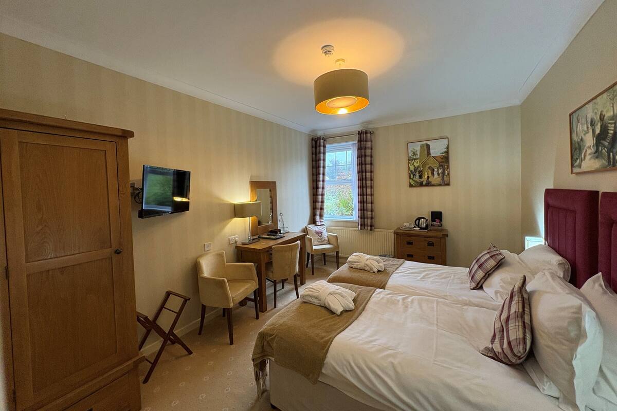 Standard Twin Room, 2 Twin Beds | Premium bedding, desk, blackout drapes, WiFi (free)