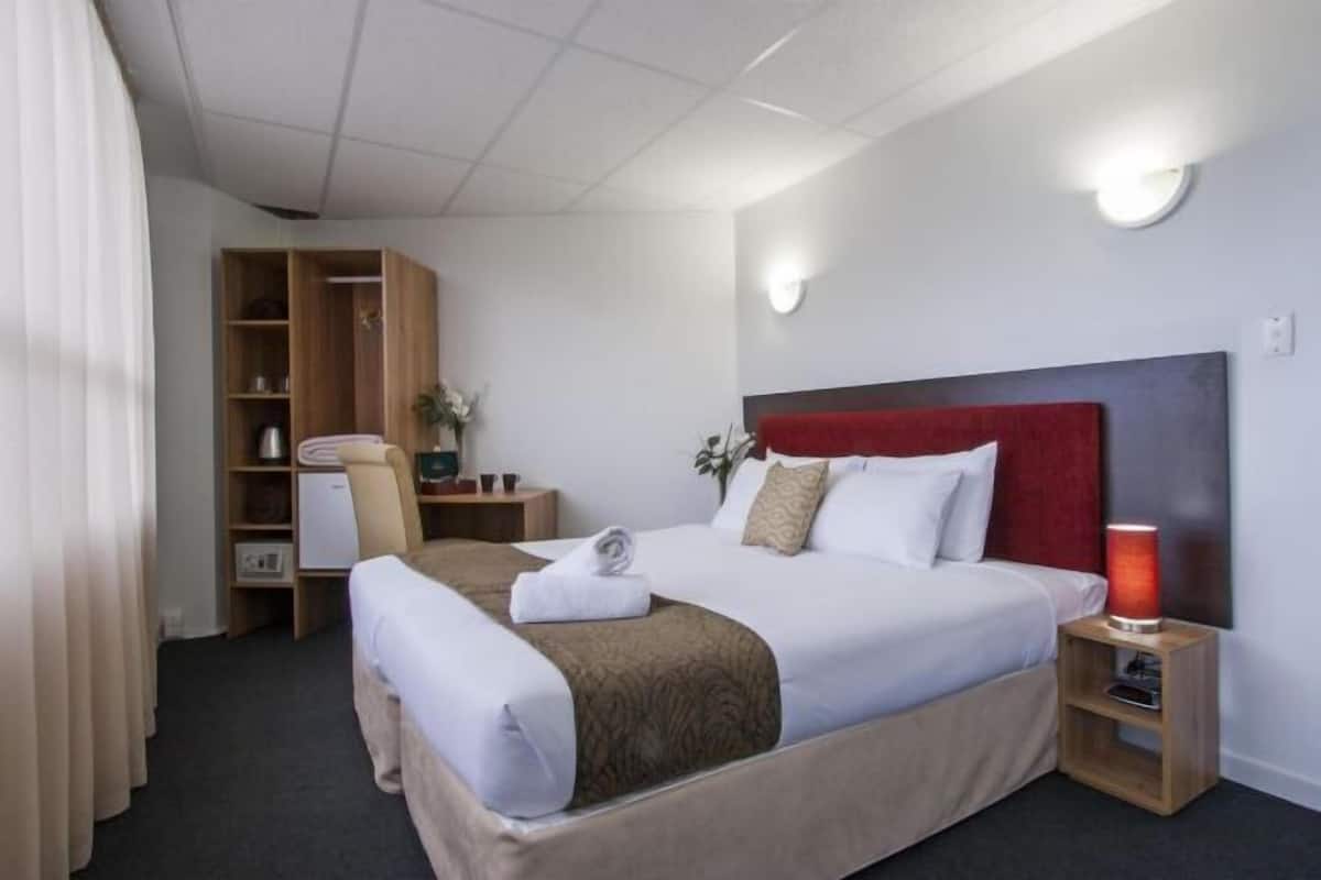 1 chambre, fer et planche Ă repasser, Wi-Fi gratuit, draps fournis