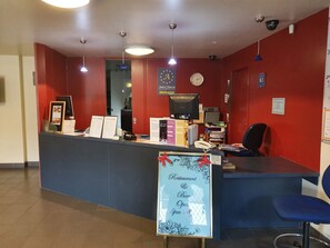 Reception - Abbots Hamilton - Hotel and Conference Centre (Hamilton)