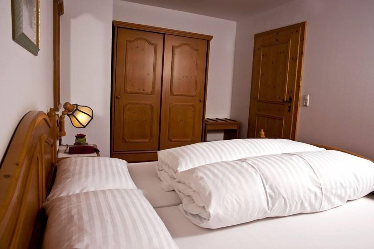 Chambre Double Confort | Minibar, coffres-forts dans les chambres, bureau