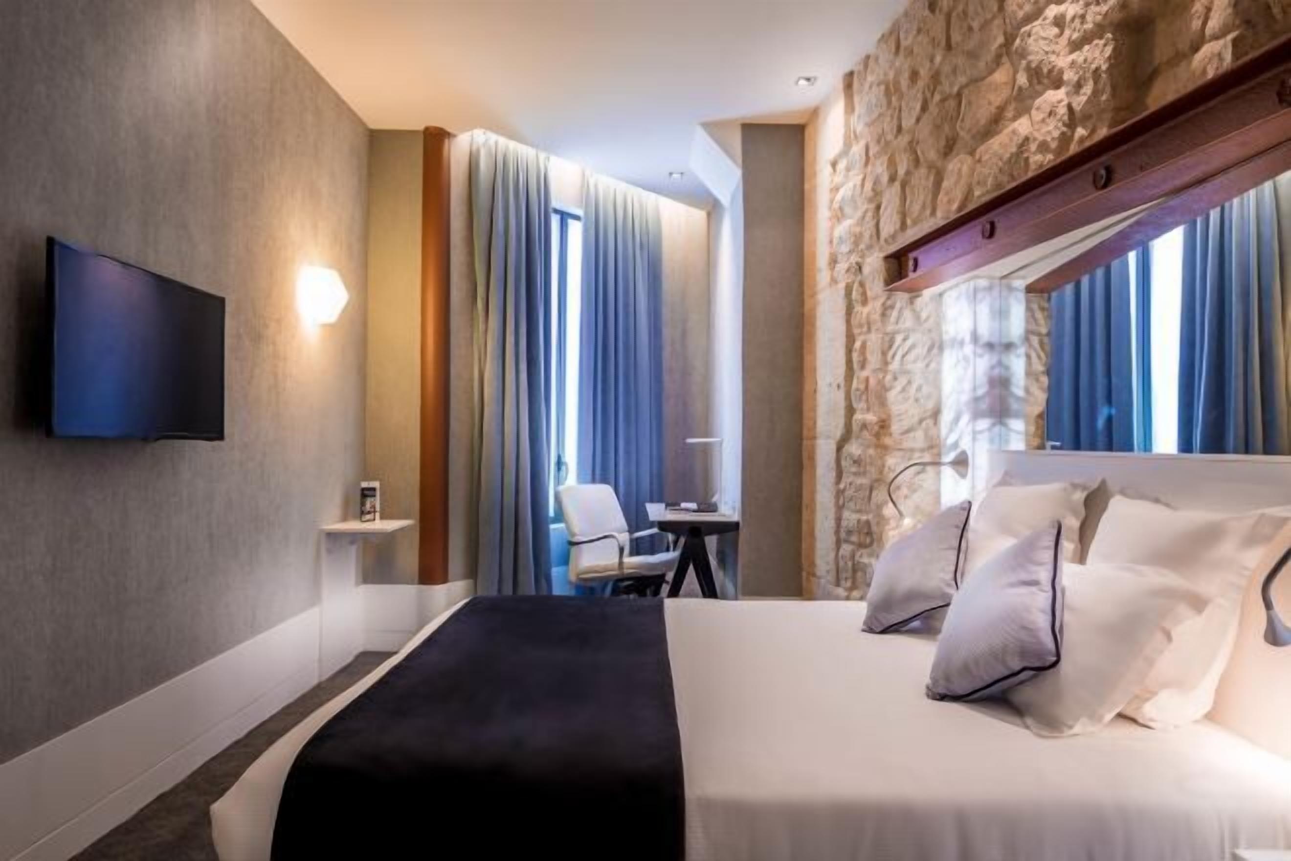 Minibar, két bảo mật tại phòng, bàn, phòng cách âm 