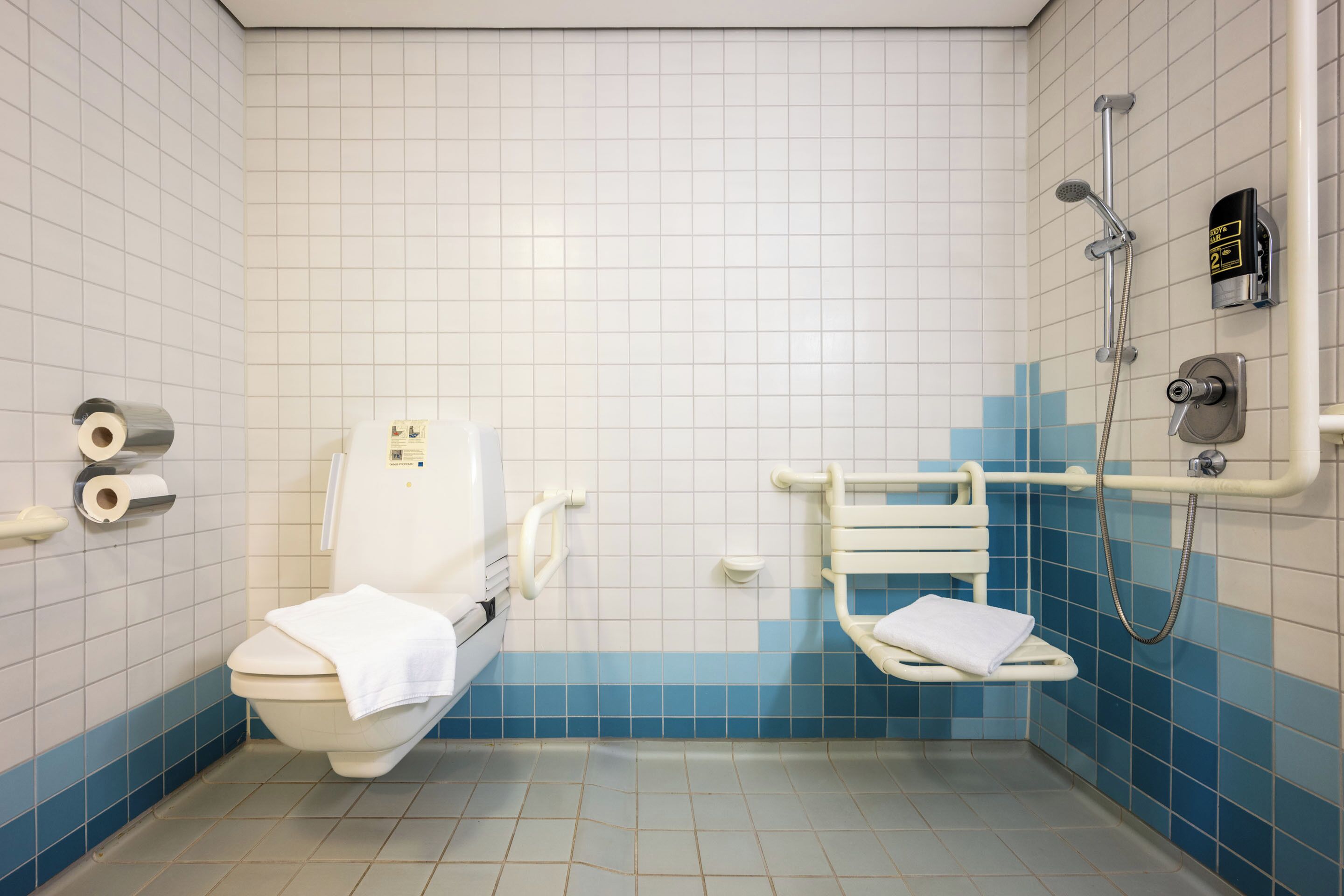 shower, towels, soap, shampoo